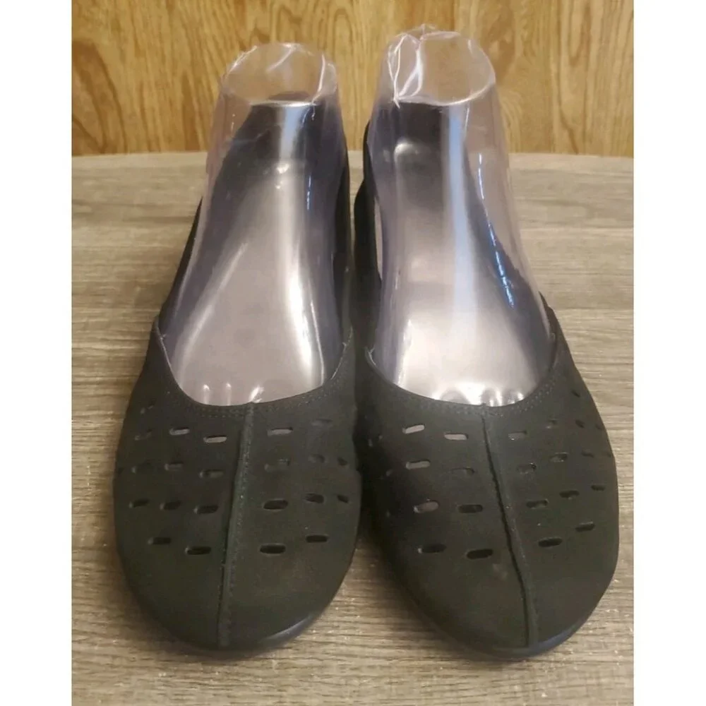 Aerosoles Perforated Slip On Loafer‎ Shoes Womens Size 9 Black